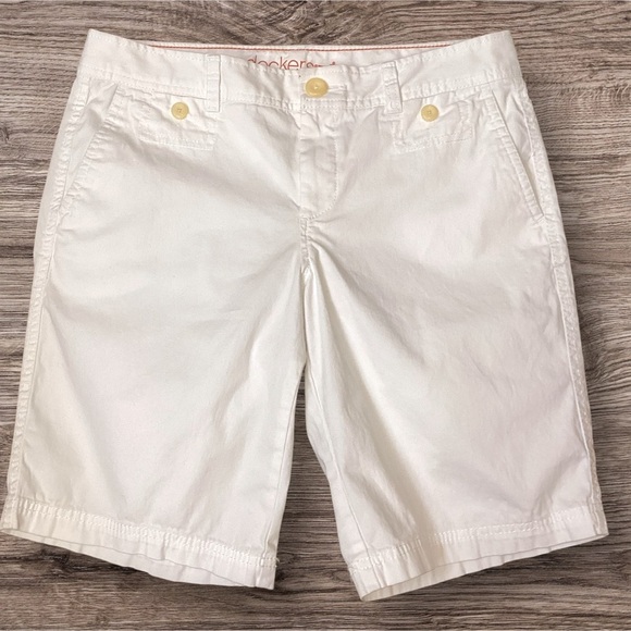 Dockers Women’s White Cotton Mid Rise Bermuda Shorts, Size 6 - Picture 1 of 10